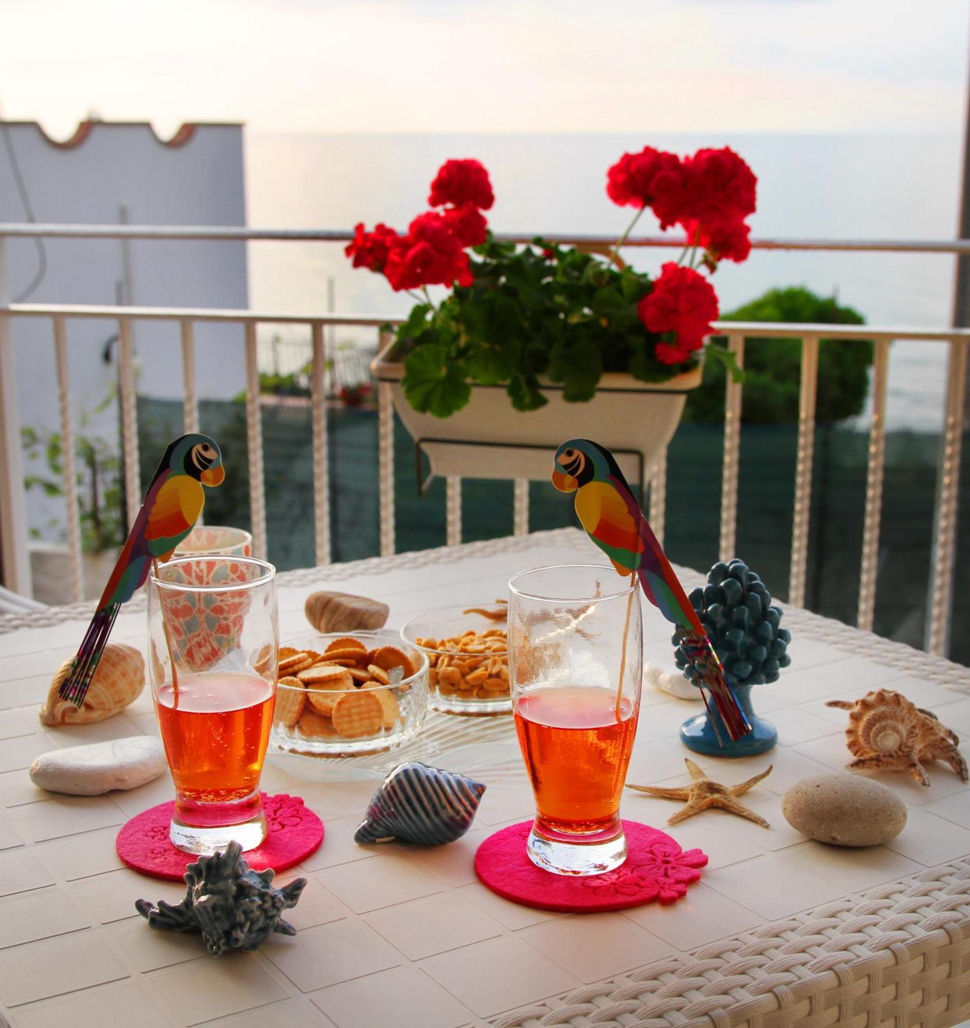 Azuleja Casa Sul Lungomare Con Terrazzo Vista Mare Appartement Caronia Marina